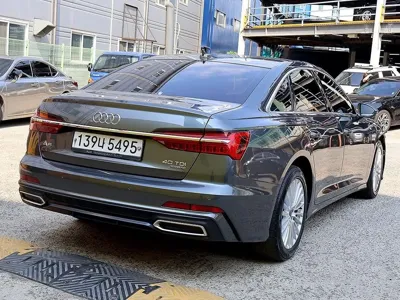 Audi A6 2020, 348000 км, за 13335.95 USD