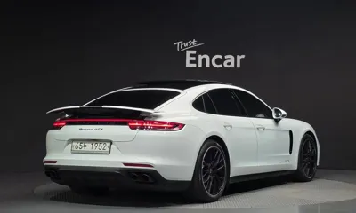 Porsche Panamera 2019, 97272 км, за 58473.73 USD
