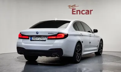 BMW 5-Series 2022, 59266 км, за 26759.16 USD