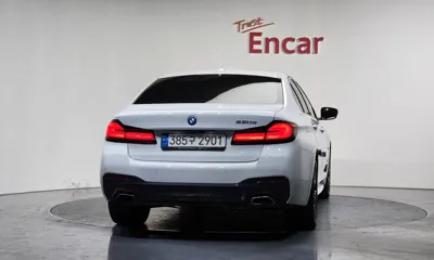 BMW 5-Series 2022, 59266 км, за 26759.16 USD