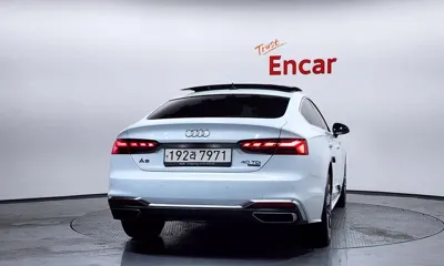 Audi A5 2021, 59355 км, за 19209.47 USD