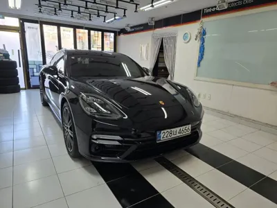 Porsche Panamera · 2024 год