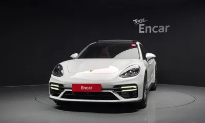 Porsche Panamera 2023, 10438 км, за 88617.57 USD