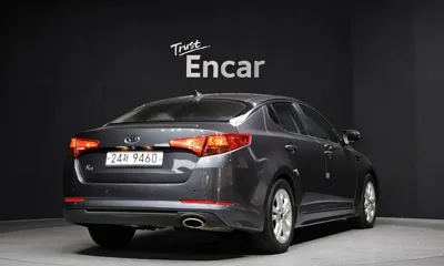 Kia K5 2011, 110312 км, за 2624.31 USD