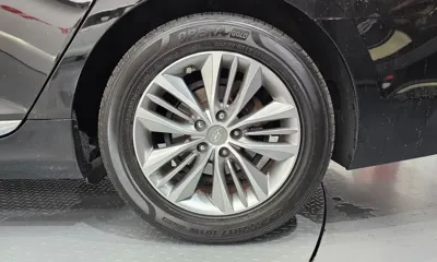 Hyundai Grandeur 2017, 142627 км, за 4726.27 USD - фото 21