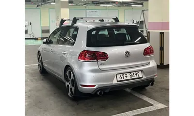 Volkswagen Golf 2011, 122000 км, за 5139.22 USD