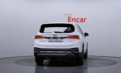 Hyundai Santafe 2019, 120008 км, за 10510.32 USD
