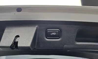 Hyundai Santafe 2019, 120008 км, за 10510.32 USD - фото 20