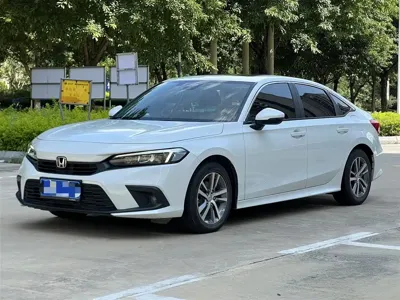 Honda Civic · 2025 год