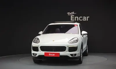 Porsche Cayenne 2016, 160274 км, за 11809.11 USD