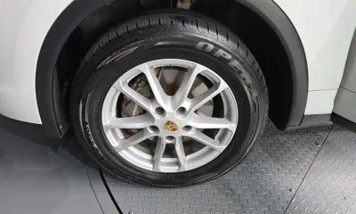 Porsche Cayenne 2016, 160274 км, за 11809.11 USD