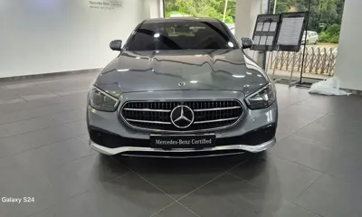 Mercedes-Benz E-Class 2021, 94780 км, за 24788.49 USD