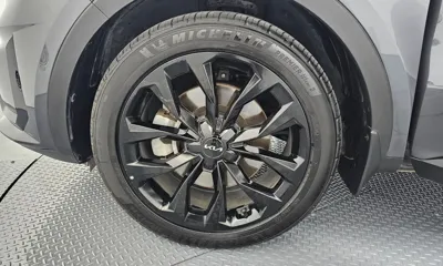 Kia Sorento 2023, 49524 км, за 24006.85 USD