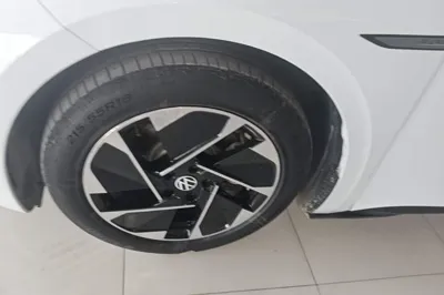 Volkswagen ID.3 2023, 48600 км, за 14335 USD - фото 10