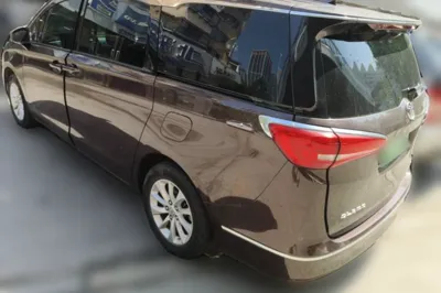 Buick GL8 2017, 96000 км, за 13902 USD