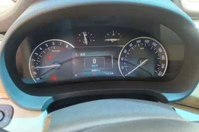 Buick GL8 2017, 96000 км, за 13902 USD - фото 11
