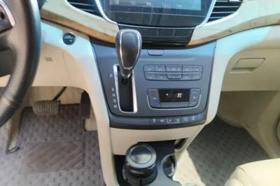 Buick GL8 2017, 96000 км, за 13902 USD - фото 14