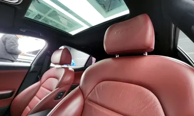 Kia Stinger 2018, 62560 км, за 13148.33 USD - фото 19