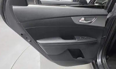 Kia K3 2020, 124092 км, за 7995.84 USD - фото 25