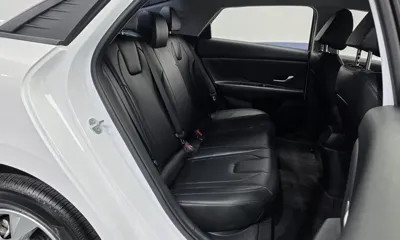 Hyundai Avante 2023, 12712 км, за 11400.66 USD - фото 12