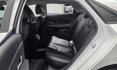 Hyundai Avante 2023, 12712 км, за 11400.66 USD - фото 26