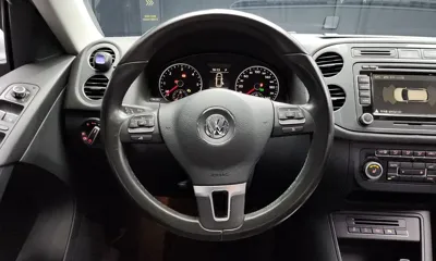 Volkswagen Tiguan 2013, 89666 км, за 5279.15 USD - фото 13