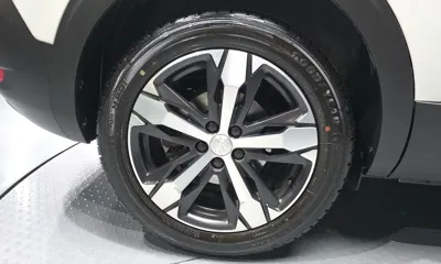 Peugeot 5008 2020, 78427 км, за 11400.66 USD