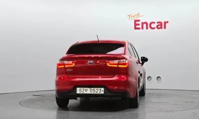 Kia Pride 2016, 54364 км, за 4228.47 USD