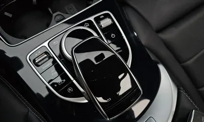 Mercedes-Benz C-Class 2020, 107794 км, за 12425.2 USD - фото 31