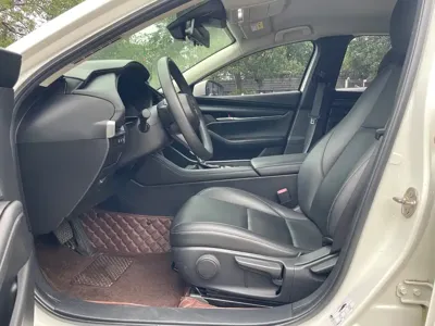 Mazda 3 Axela 2021, 60000 км, за 8676.48 USD