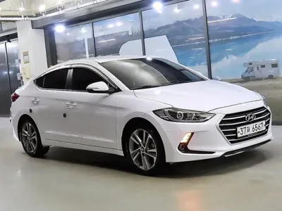 Hyundai Avante · 2017 год