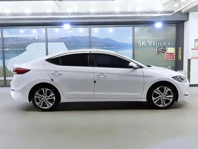 Hyundai Avante 2017, 52208 км, за 7090.82 USD