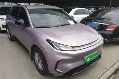Arcfox T1 2025, 5300 км, за 11830 USD