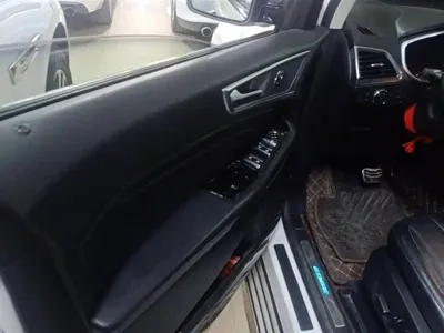 Ford Edge 2018, 123300 км, за 9591.34 USD - фото 7
