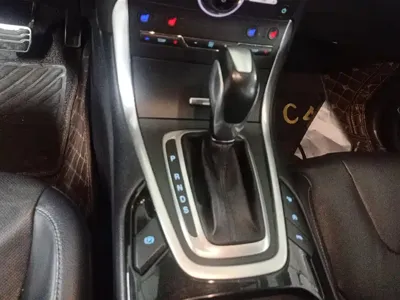 Ford Edge 2018, 123300 км, за 9591.34 USD - фото 16