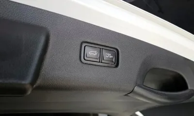 Kia Canival 2021, 133210 км, за 18511.23 USD - фото 20
