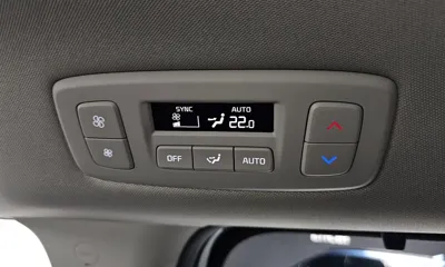 Kia Canival 2024, 36904 км, за 29046.87 USD - фото 33