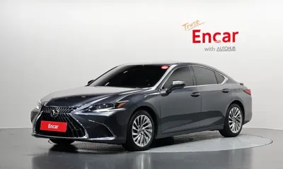 Lexus ES · 2024 год