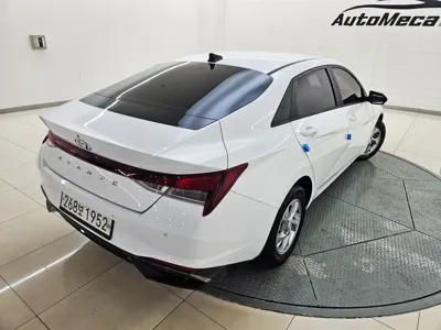 Hyundai Avante 2021, 31219 км, за 10153.38 USD