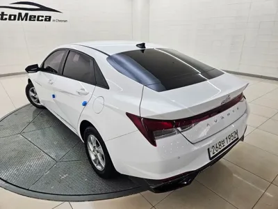Hyundai Avante 2021, 31219 км, за 10153.38 USD
