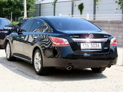 Nissan Altima 2015, 75794 км, за 3872.92 USD