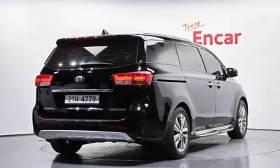 Kia Canival 2018, 185484 км, за 7598.28 USD
