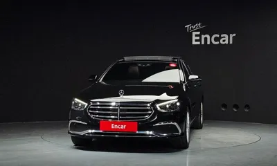 Mercedes-Benz E-Class 2023, 29743 км, за 28991.16 USD