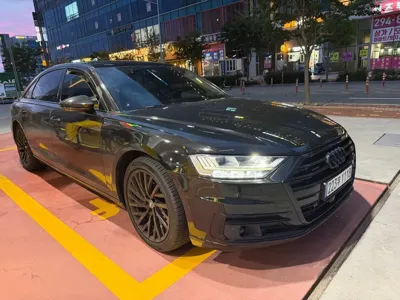 Audi A8 2018, 80000 км, за 30930.51 USD