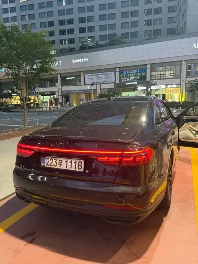 Audi A8 2018, 80000 км, за 30738.4 USD - фото 9