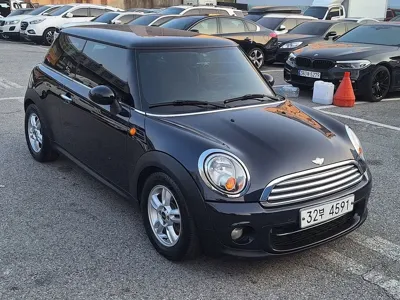 MINI Cooper 2013, 126000 км, за 2138.72 USD