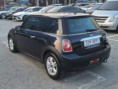MINI Cooper 2013, 126000 км, за 2138.72 USD