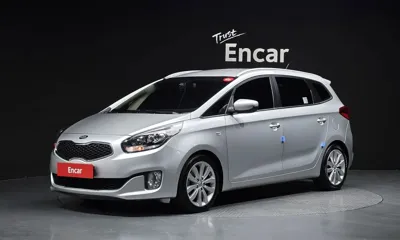 Kia Carens · 2015 год