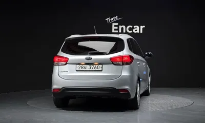 Kia Carens 2015, 180820 км, за 4266.77 USD