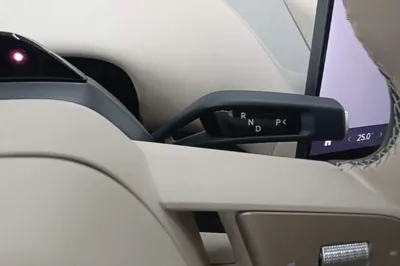 Xiaomi Auto YU7 2025, 6899 км, за 38449 USD - фото 16